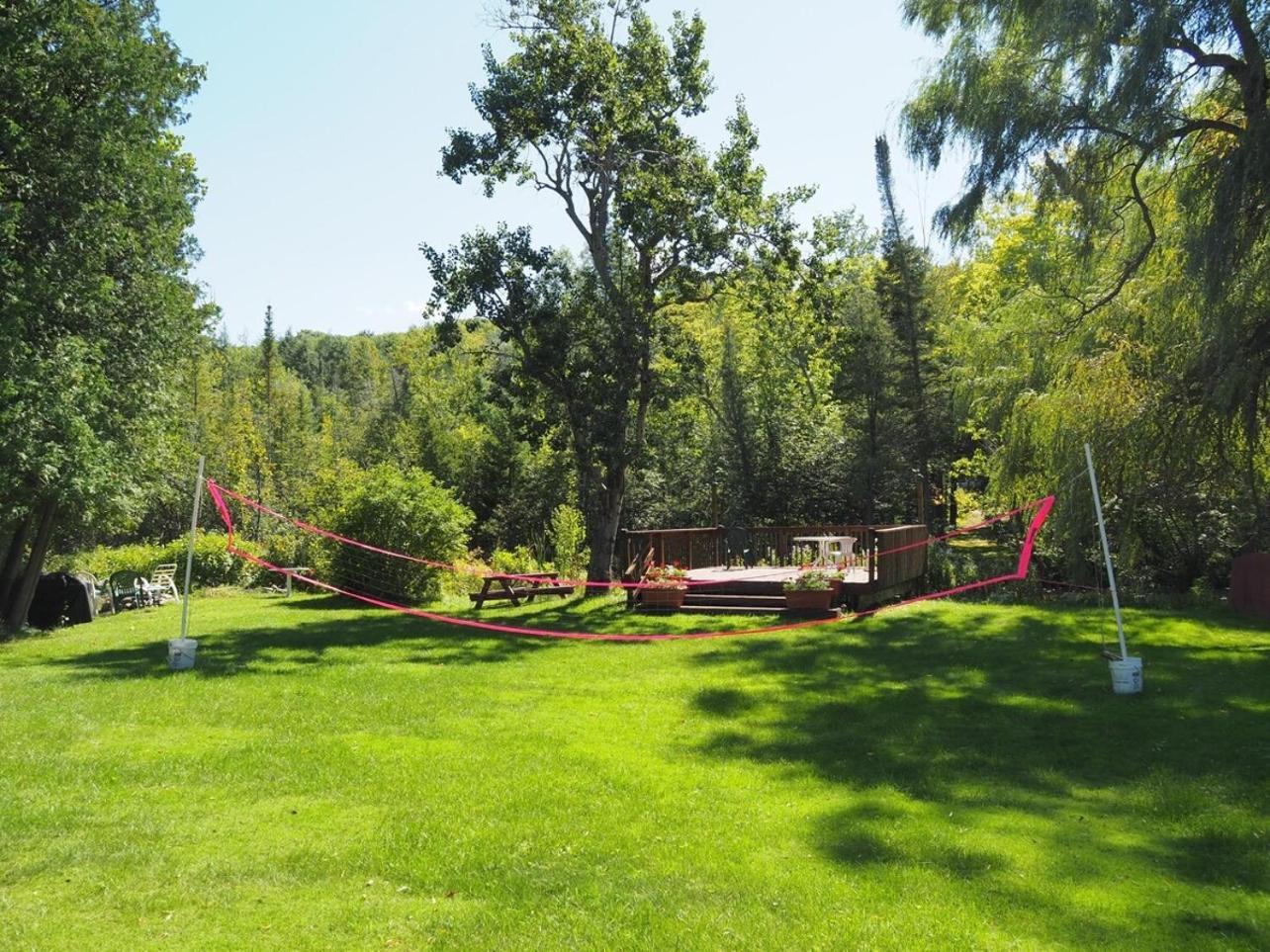 Sleeping Bear Riverside Cabins - Cabin #1 Honor Extérieur photo