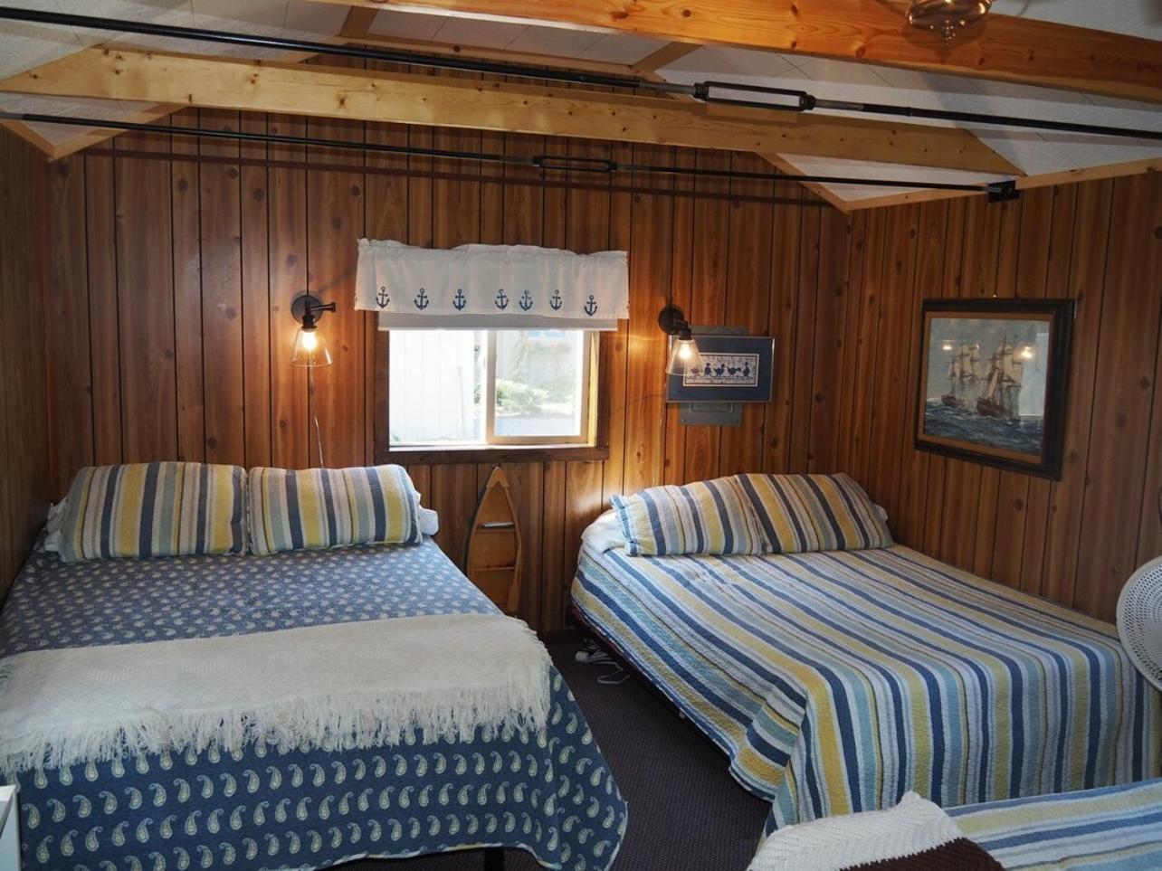 Sleeping Bear Riverside Cabins - Cabin #1 Honor Extérieur photo